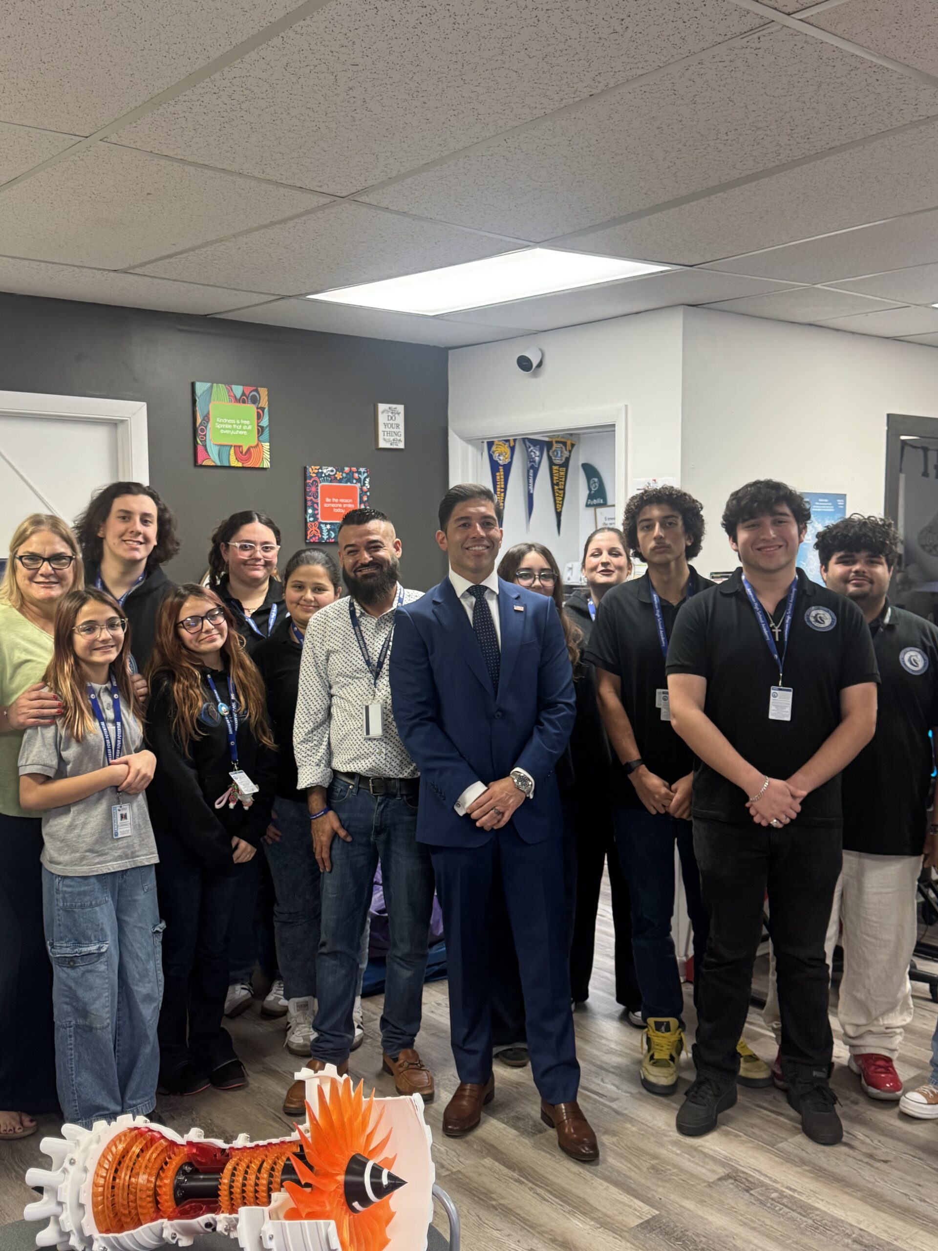 Aviation high school Miami students with Commissioner Roberto Gonzalez during his visit to AHSA’s Kendall campus showcasing STEM and aerospace programs.